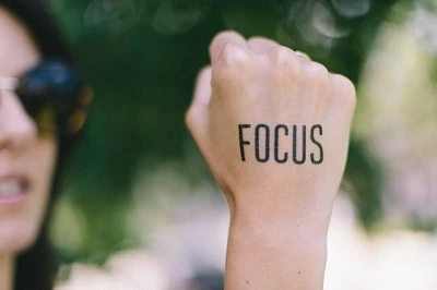 Splitting Your Focus Defeats Manifestation